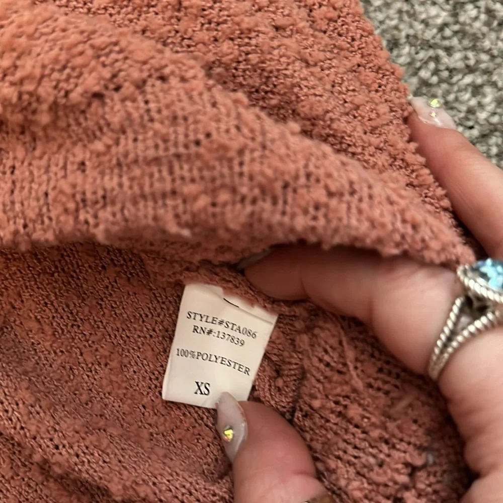 💖Altar’d State // peach colored pull over sweater with popcorn stitching - Picture 3 of 3